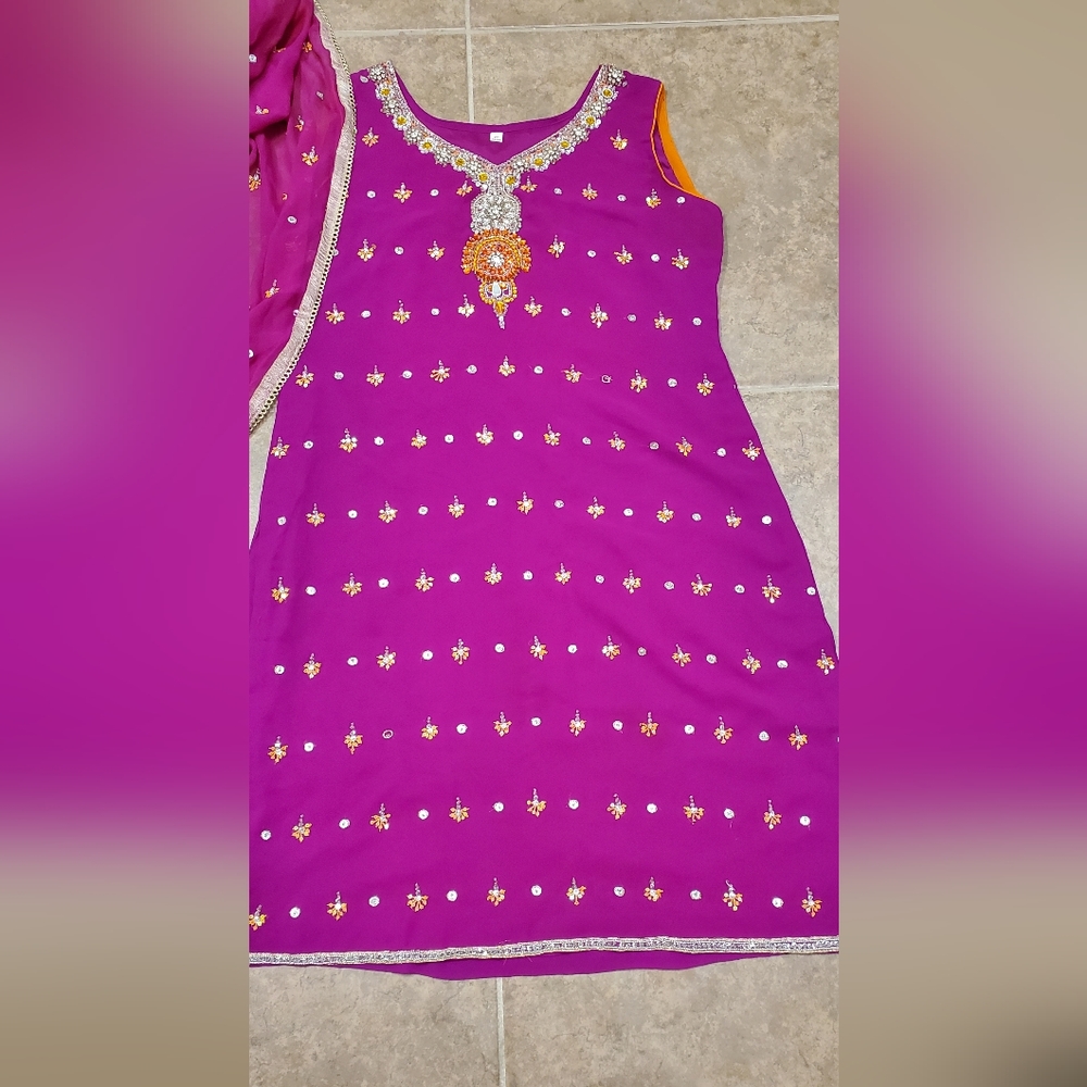 Indian pakistani salvarsuit chudidar patiyala suit boliwood outfit saree sari